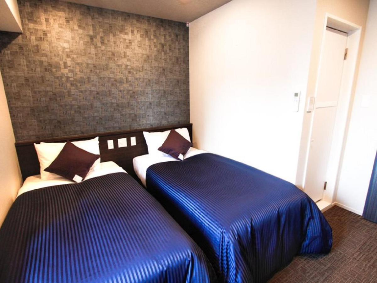 Hotel Livemax Osaka Honmachi Exterior photo